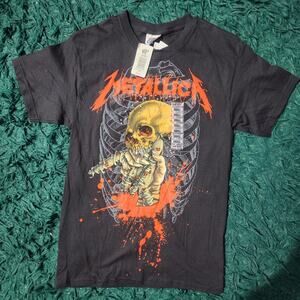 Metallica Skull Ribcage Graphic T-Shirt Hot Topic Hanes Heavyweight